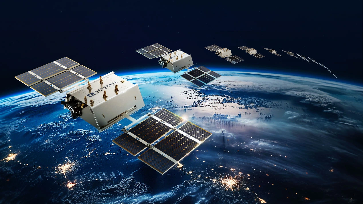 Satelites